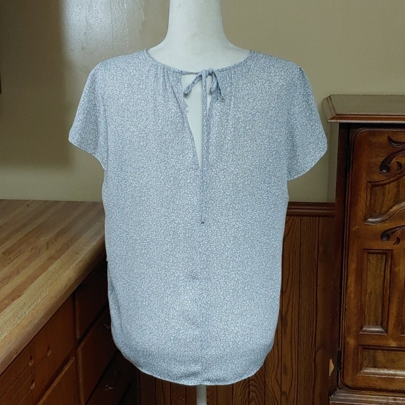 LC Lauren Conrad Short Sleeve Blouse Top M - Picture 4 of 9